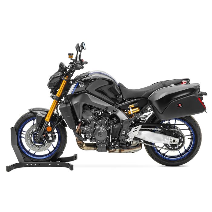 Suport universal inclus pentru montare pe motocicletă.